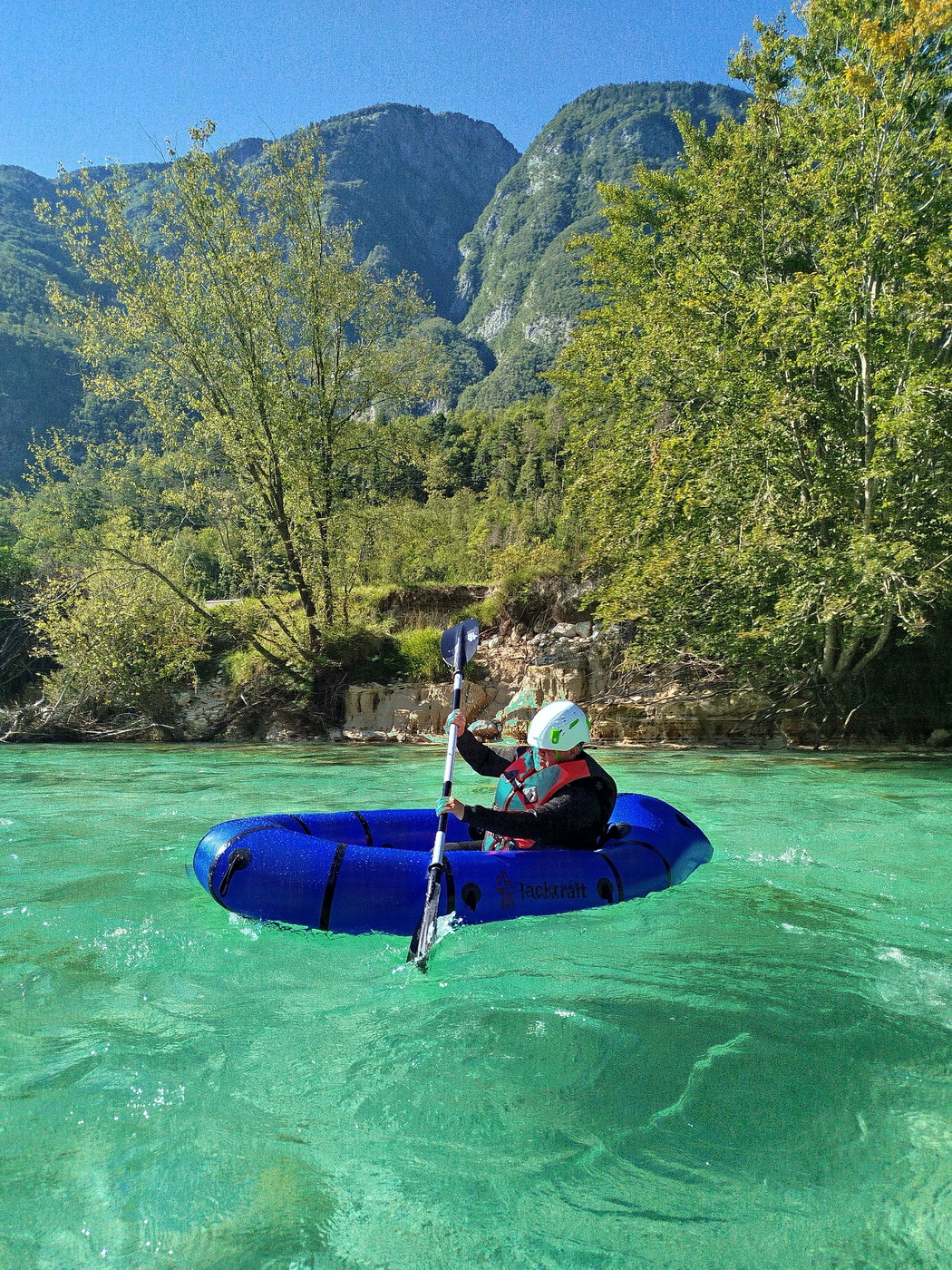 Packrafing Bovec easy packrafting on soca ricer 11.jpg